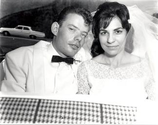 399880_215192791908876_316288973_n