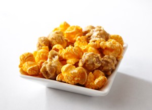 ChicagoMixPopcorn in bowl_300dpi