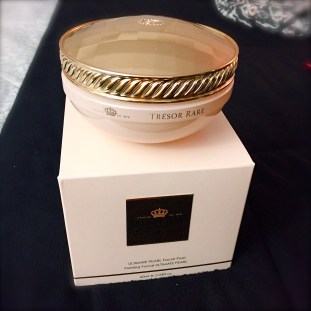 Processed with VSCOcam with c1 preset